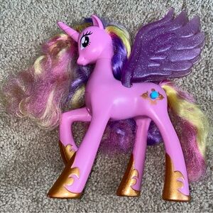 2011 Hasbro My Little Pony Princess Cadance Talking Wedding Day Lights-Up works